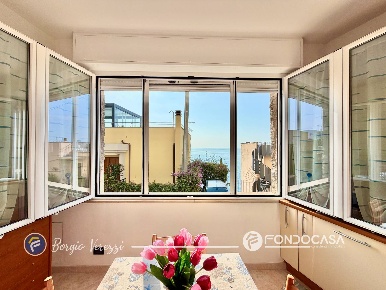 Foto Appartamento in Via Orizzonte, Borgio Verezzi di 52 m² con 2 locali