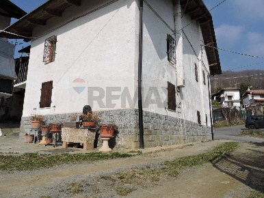Foto Case semi ndipendenti in Borgata Frainetto 19, Coazze di 222 m²