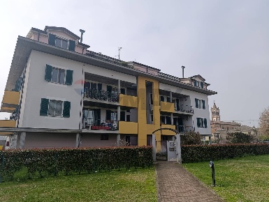Foto Appartamento in piazza verdi 4, San Martino Siccomario di 75 m²