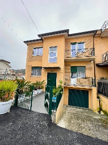 Foto Appartamento in SANT'ANGELO IN VILLA 77, Veroli di 90 m² con 4 locali