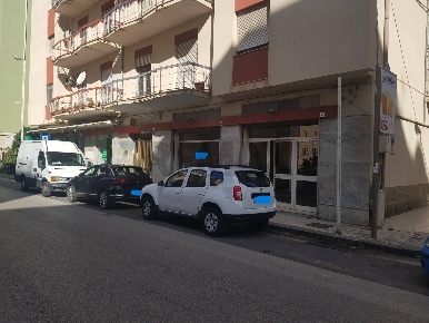 Foto Locale commerciale in Viale Trieste 51, Caltanissetta Centro di 125 m²