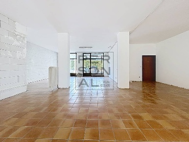 Foto Ufficio a Trento San Bartolomeo di 120 m² con 1 locali in affitto