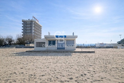 Foto Attività commerciale in via Torino, Riccione Terme di 110 m²