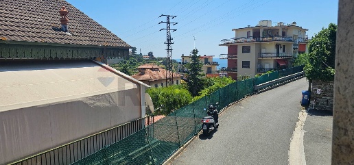 Foto Appartamento a Sanremo San Martino - Villetta di 150 m² con 8 locali