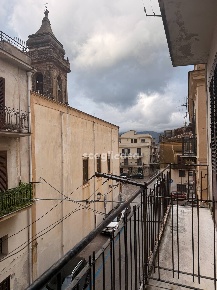 Foto Appartamento in Via San Pietro 16, Carini Centro di 82 m² con 3 locali