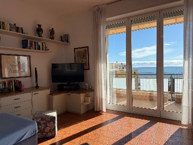 Foto Appartamento in Via Vallarino 13, Sanremo Solaro di 102 m² in vendita
