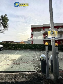 Foto Posti auto in Via iv novembre, Teramo Centro di 16 m² con 1 locali