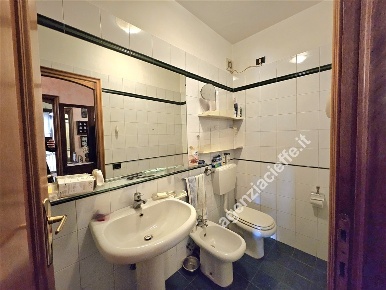 Foto Villa bifamiliare a Massa Rinchiostra - Quercioli di 200 m² in vendita