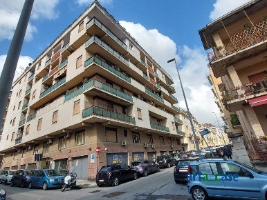 Foto Appartamento in Via Todaro, Messina Tirone di 141 m² con 4 locali