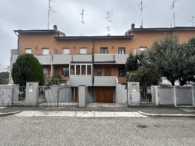 Foto Villa a schiera in Via Nicolò Paganini 35, Imola Pedagna, Monte Catone