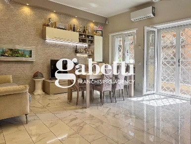 Foto Appartamento in Via ANAGNI 83, Roma Tor de' Schiavi di 106 m²