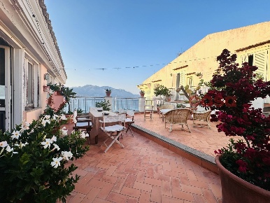 Foto Appartamento in Docibile, Gaeta di 140 m² con 4 locali in affitto