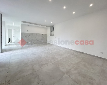Foto Appartamento in Liberazione, Arona Centro di 146 m² con 4 locali