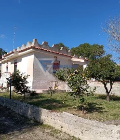 Foto Villa unifamiliare in Traversa Torre Landolina, Siracusa Tivoli