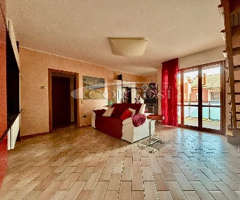 Foto Appartamento a Fano di 89 m² con 3 locali in vendita