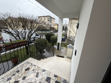 Foto Villa bifamiliare in Via Torino, Collecchio Centro di 162 m²