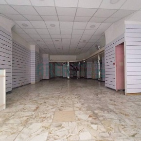 Foto Locale commerciale in Via Ospedale 18, Imperia Oneglia di 110 m²