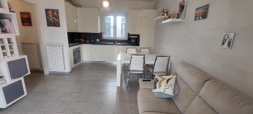 Foto Case semi ndipendenti in Via Alta Vecchia 113, Sarzana di 85 m²