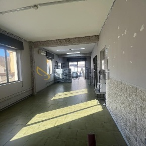 Foto Locale commerciale in Via Reggio Campi, Reggio di Calabria di 70 m²