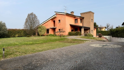 Foto Villa singola in Via Volta Traversa . II 1, San Zeno Naviglio