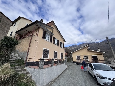 Foto Appartamento in Località Prato Sopralacroce 12, Borzonasca Prato