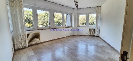 Foto Ufficio in VIA 11 FEBBRAIO, Pesaro Centro Storico di 60 m² in affitto