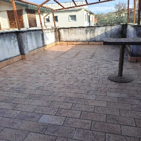 Foto Appartamento a Padova di 100 m² con 5 locali in affitto