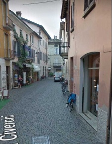 Foto Locale commerciale in VIA CIVERCHI, Crema di 60 m² con 1 locali