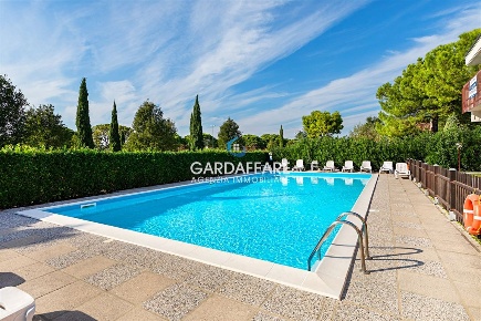 Foto Appartamento a Sirmione Centro di 95 m² con 3 locali in vendita