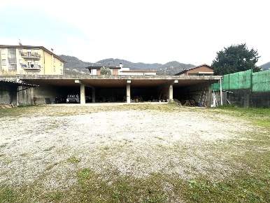 Foto Box in via santi cosma e damiano 47A, Calolziocorte Centro di 43 m²