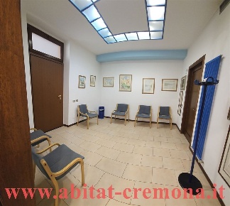 Foto Appartamento in via bissolati, Cremona Centro di 64 m² con 3 locali