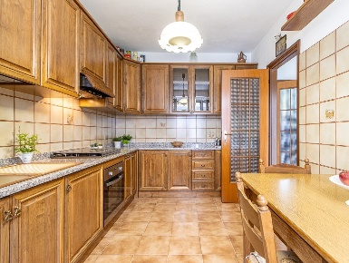 Foto Villa a schiera in Via porta, Barzago Centro di 144 m² con 4 locali