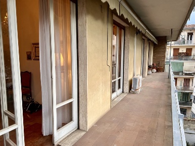 Foto Appartamento in sano di pietro 11, Firenze Soffiano di 135 m²