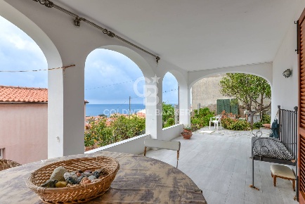 Foto Appartamento in Via Grimaldo Martini, Marciana Pomonte di 74 m²