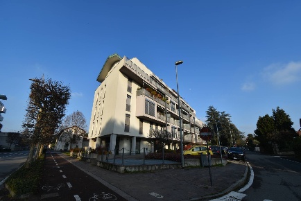 Foto Ufficio in Via Ortigara 1, Vimercate Semicentro di 45 m² con 2 locali