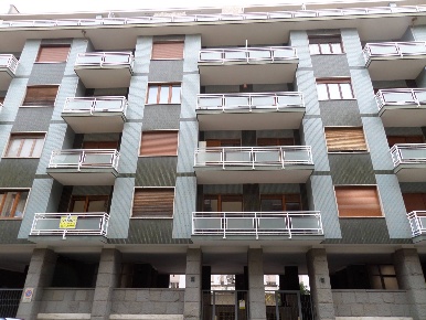 Foto Appartamento in Via Felizzano 3, Torino Mirafiori Nord di 132 m²