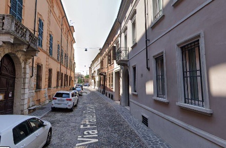 Foto Appartamento in VIA ARRIVABENE, Mantova Centro di 180 m² con 5 locali