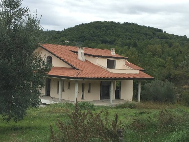 Foto Villa a schiera in Via Chiaia Romana Snc, Arpino di 485 m² in vendita