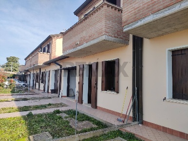 Foto Villa a schiera in via caduti di cefalonia 11, Copparo di 160 m²