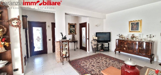 Foto Appartamento in Via Alcide Cervi, Napoli Capodichino di 100 m²