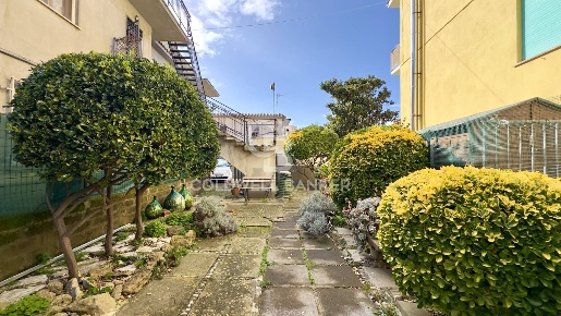 Foto Appartamento in Via Carlo Avvolta 10, Tarquinia Paese di 165 m²