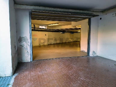 Foto Magazzino in Via convento 12, Quiliano Centro di 130 m² con 1 locali