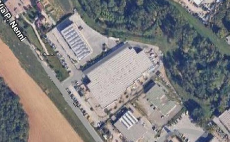 Foto Locale commerciale in Via Pietro Nenni, Monteriggioni di 215 m²