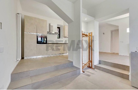 Foto Appartamento in Viale Monza 111, Milano Rovereto di 74 m² con 2 locali