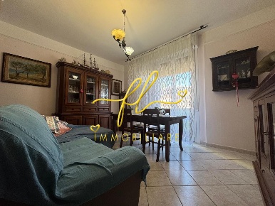 Foto Appartamento a Collesalvetti Stagno di 115 m² con 5 locali in vendita