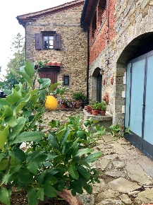 Foto Agriturismo a Castelfranco Piandiscò di 900 m² con 34 locali