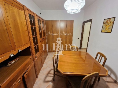 Foto Appartamento a Campi Bisenzio Centro di 116 m² con 5 locali in vendita