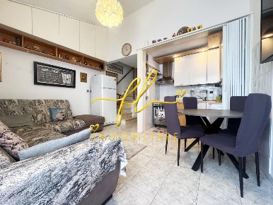 Foto Casa indipendente a Livorno Sorgenti di 58 m² con 4 locali in vendita