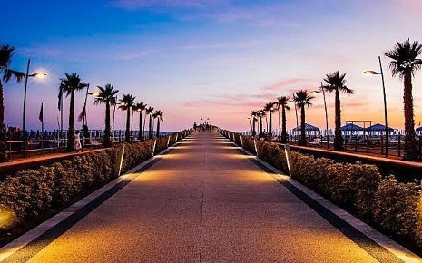 Foto Negozio a Camaiore Lido di Camaiore di 30 m² con 1 locali in vendita