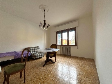 Foto Appartamento a Lucca Sant'Anna di 110 m² con 5 locali in vendita